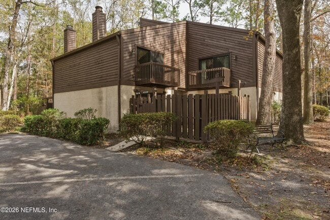 Building Photo - 10407 Big Tree Cir W