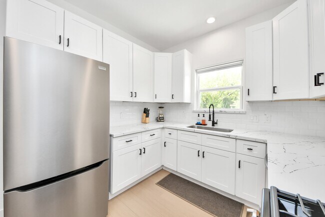 Foto del edificio - 5774 Heron Dr