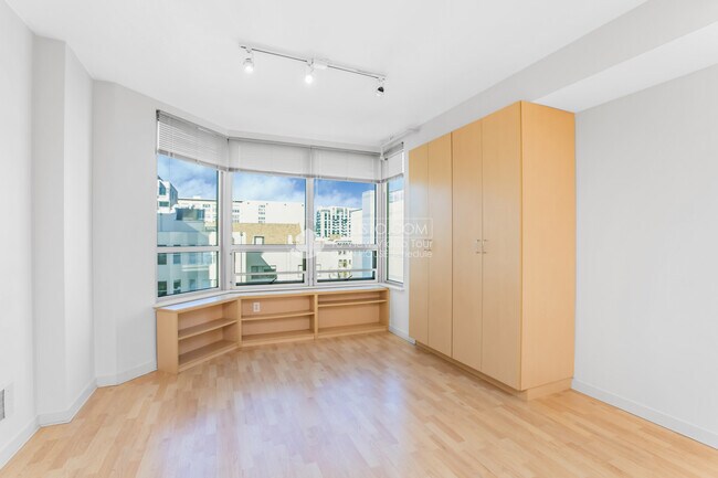 Foto del edificio - 650 Turk St