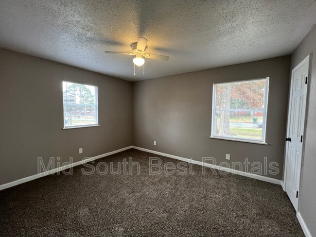 Building Photo - 3107 Cherry Rd