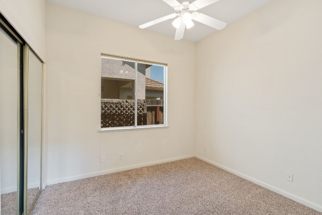 Building Photo - 2347 Amber Falls Dr