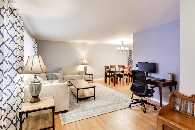 Foto del edificio - 6 S Waterman Ave