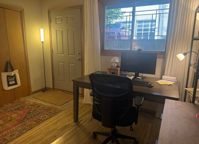 Foto del edificio - 1506 N Bosworth Ave