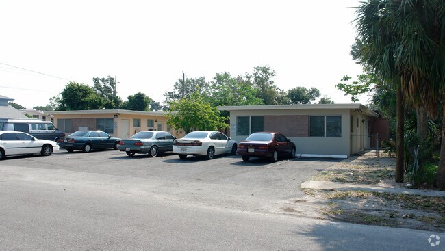 Building Photo - 436 NW 15th Way