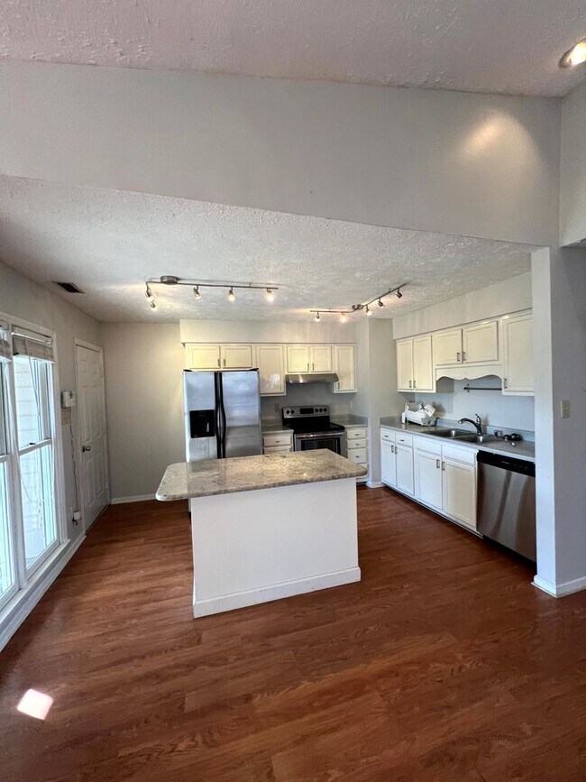 Foto del edificio - 5708 Icarus Cir