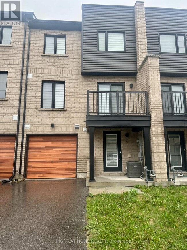 Building Photo - 7 Wagon Ln
