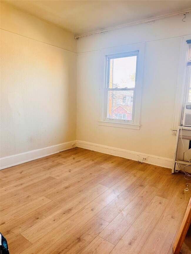 Foto del edificio - 97-44 81st St