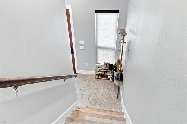 Foto del edificio - 2800 Crest Ave
