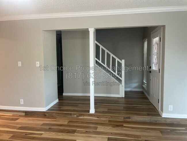 Building Photo - 1516 Oakridge Ct W