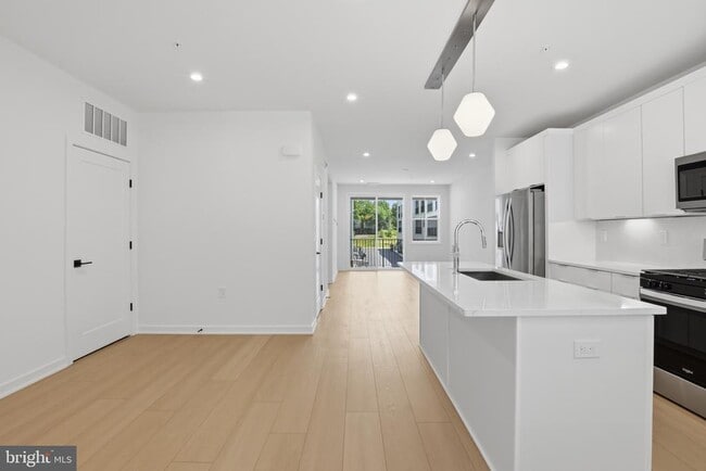 Building Photo - 4759 Sully Pt Ln