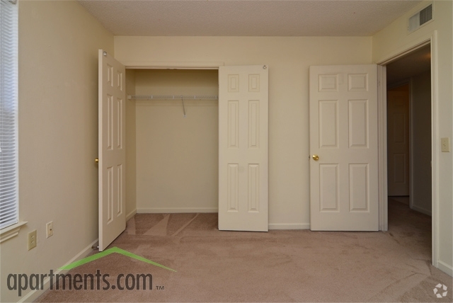 Bedroom - Hickory Run Apartments