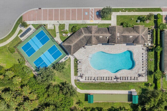 Foto del edificio - Annual Unfurnished 2 Bedroom 2 Bathroom with a Den located in the Preserve at the West Villages!