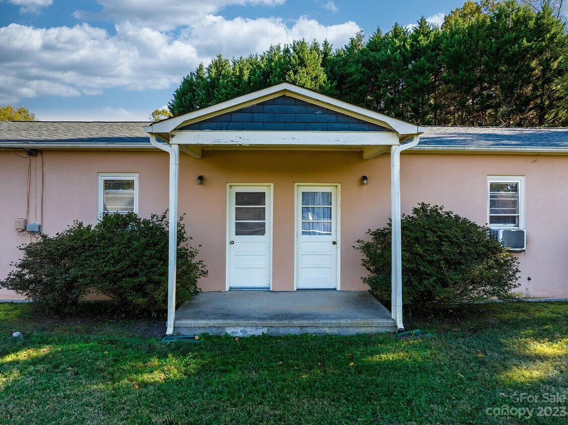 Foto principal - 4823 Calico Rd