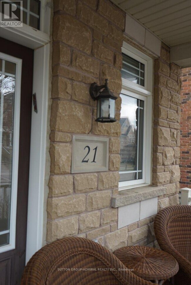 Photo du bâtiment - 21 Asner Ave