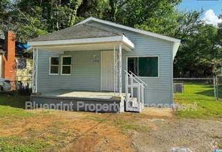 Building Photo - 3729 Pine Ave SW