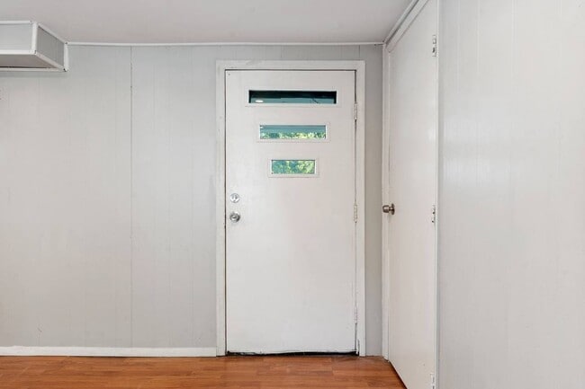 Building Photo - 3021 Old Sellars Rd