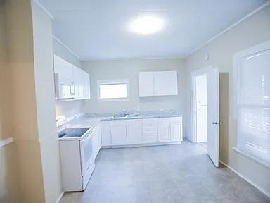 Foto del edificio - 3619 Lombard Ave