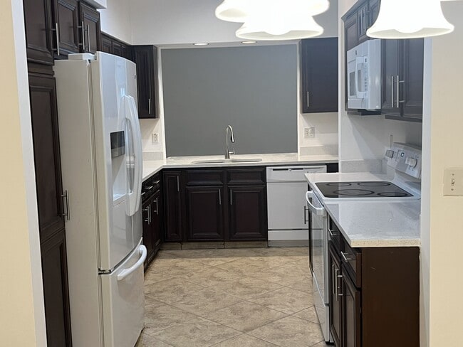 Building Photo - 9203 Boca Gardens Cir S