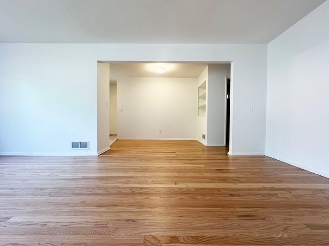 Photo - 5115-5115 NE 33rd Ave (Portland, OR) Apartment