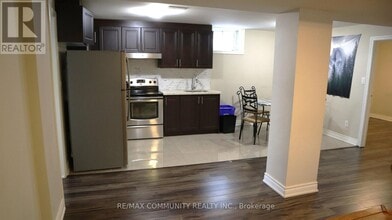 Building Photo - 24 Tralee Ave