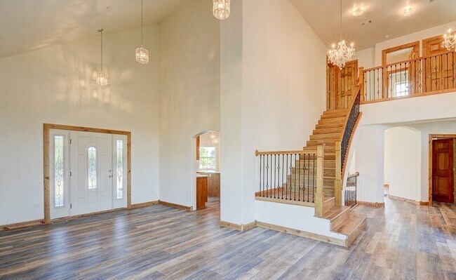 Building Photo - 6820 Willow Vista Ct