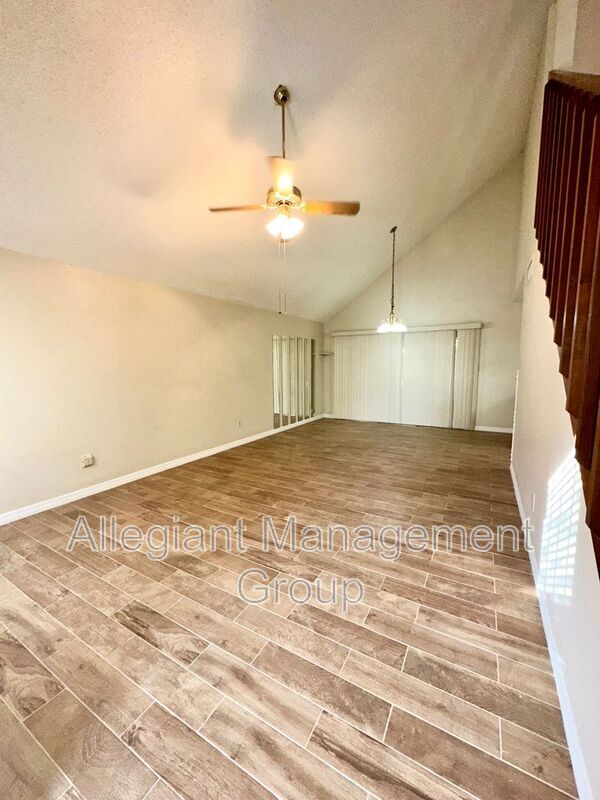 Building Photo - 1036 Bimini Ct