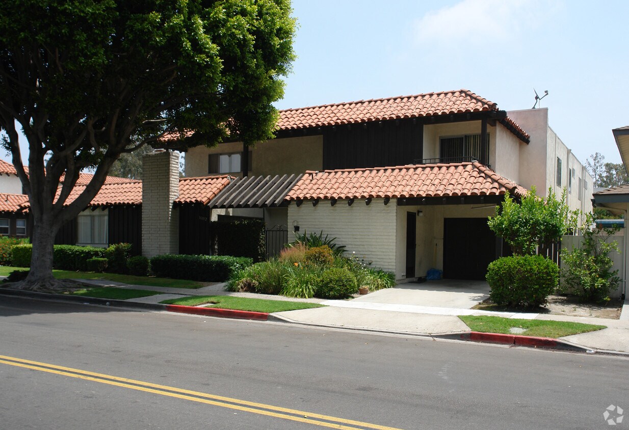 Building Photo - 16112 Malaga Ln
