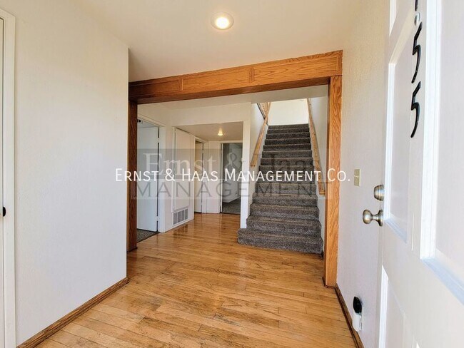 Foto del edificio - 2755 E Hill St