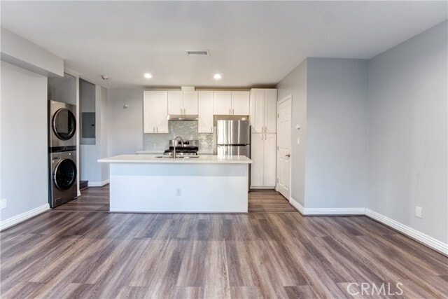 Foto del edificio - 7794 Skyhill Dr