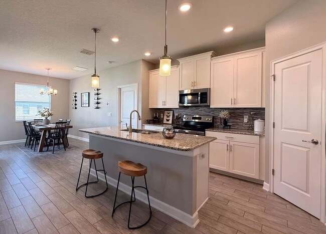 Photo - 2877 Youngford St House