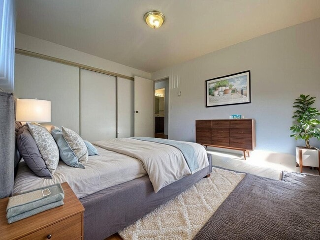 Foto del edificio - 2487 NE Kerr St