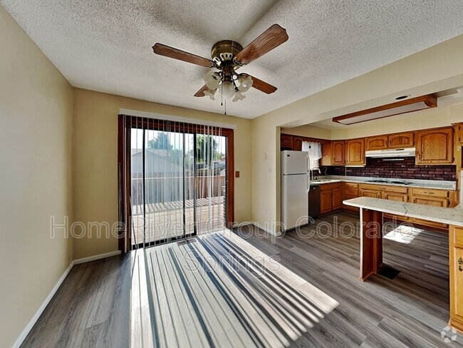 Building Photo - 1051 Hathaway Dr