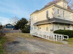 Primary Photo - 68 E John St