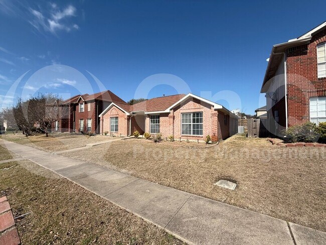 Foto del edificio - 4133 Baccarat Dr