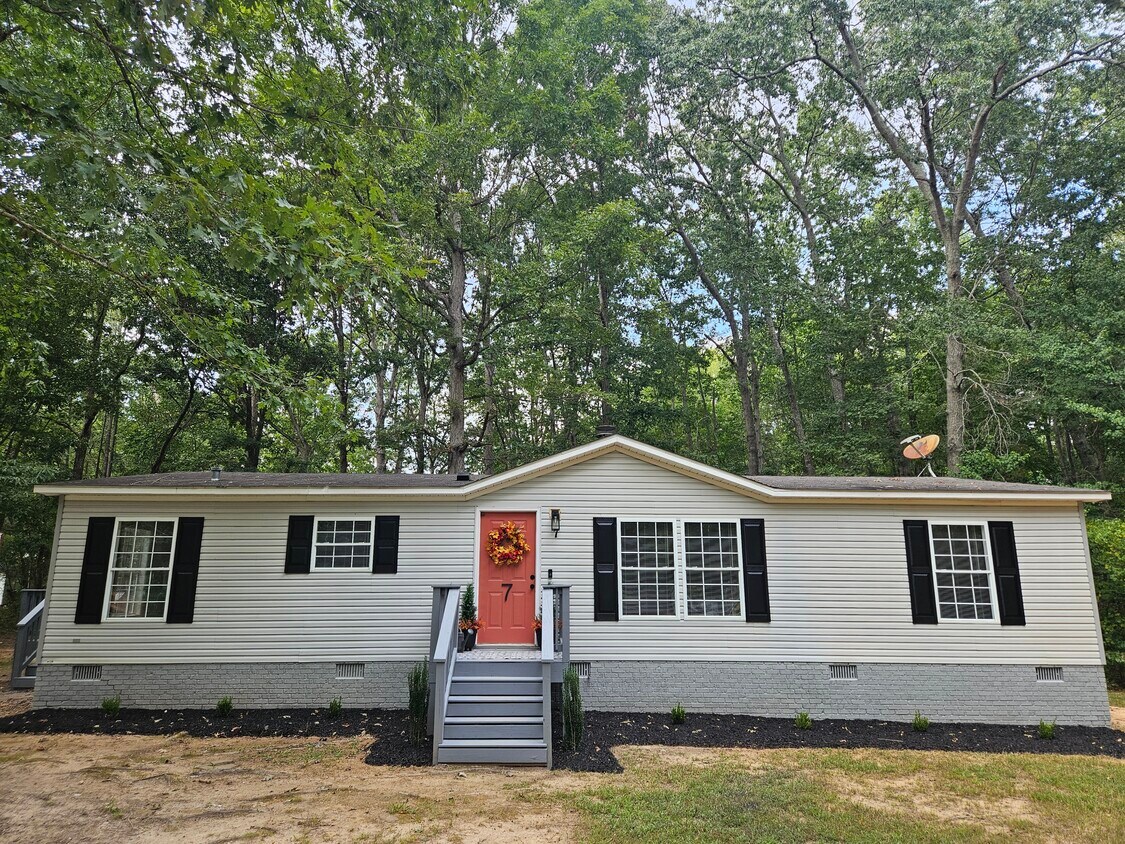 7 Cody Lee Ln, Pelzer, SC 29669 House Rental in Pelzer, SC