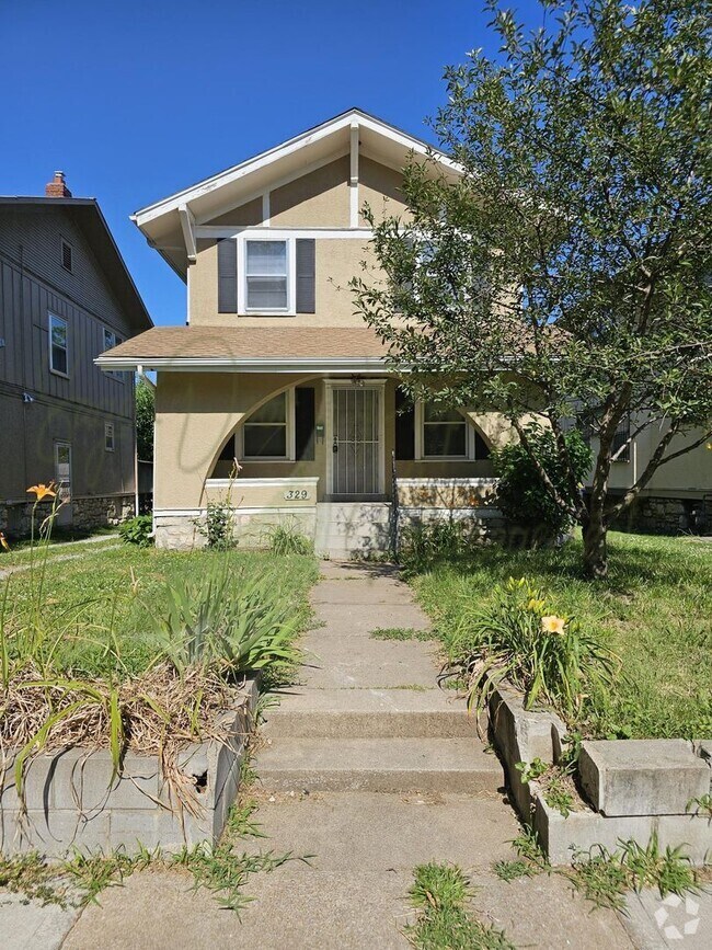 North Burge Park Apartments for Rent with Extra Storage Kansas City