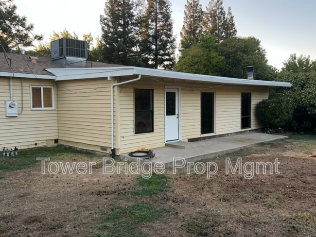 Building Photo - 8513 Fairmont Wy
