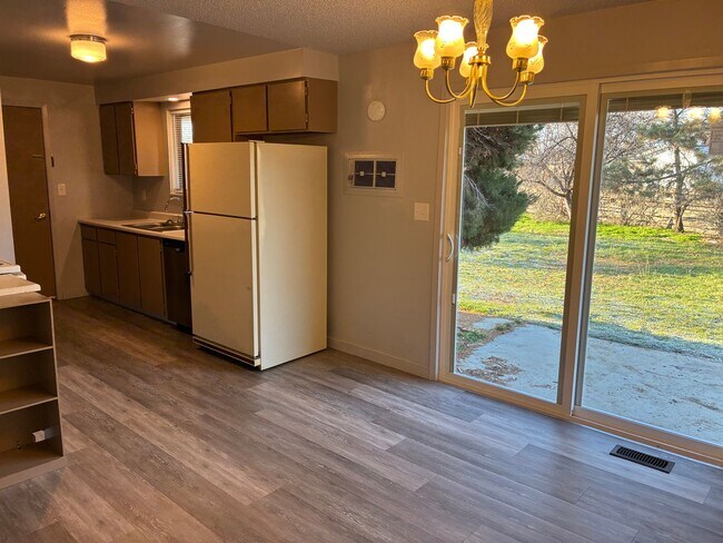 Foto del edificio - Newly Remodeled Single Family Home!!