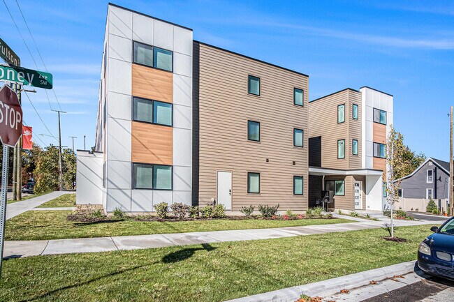 Foto del edificio - 11 Deloney Ave NW