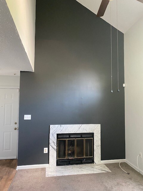 Sala de estar - 10304 Westridge Dr
