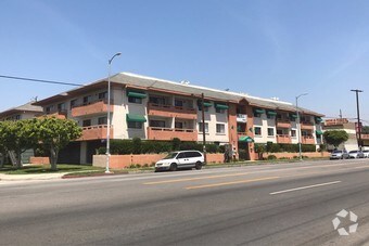 Primary Photo - 9429 Van Nuys Blvd