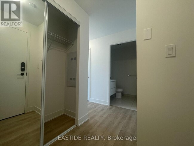 Building Photo - 56-2456 Andre de Grasse St
