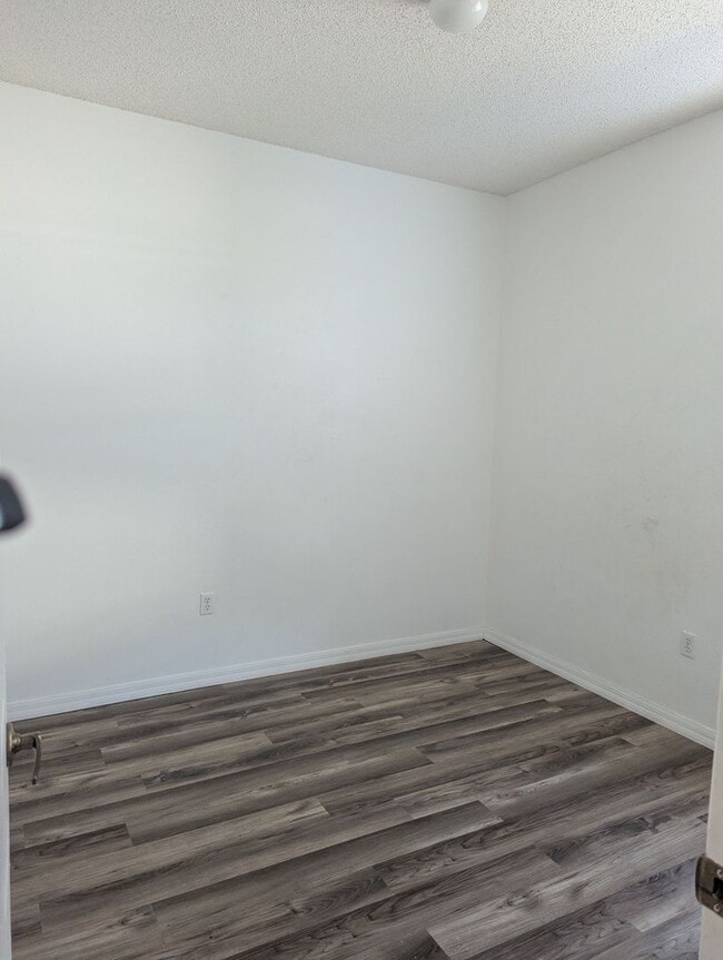 Building Photo - 336 Ryans Ridge Ave