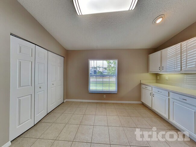 Foto del edificio - 95 Putter Dr