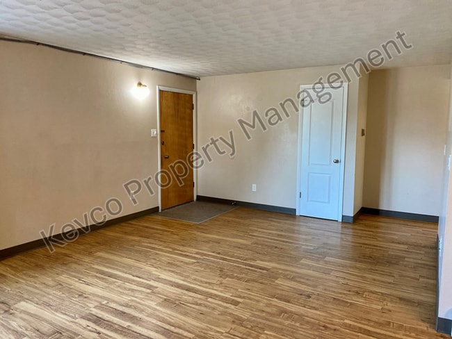 Building Photo - 1009 McHugh St