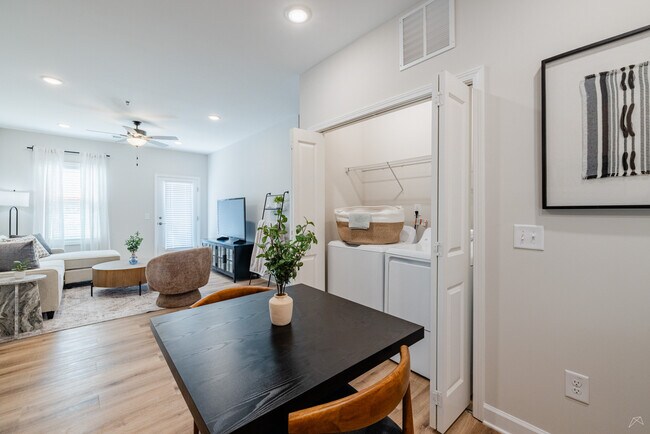 Building Photo - Preston Park Apartments