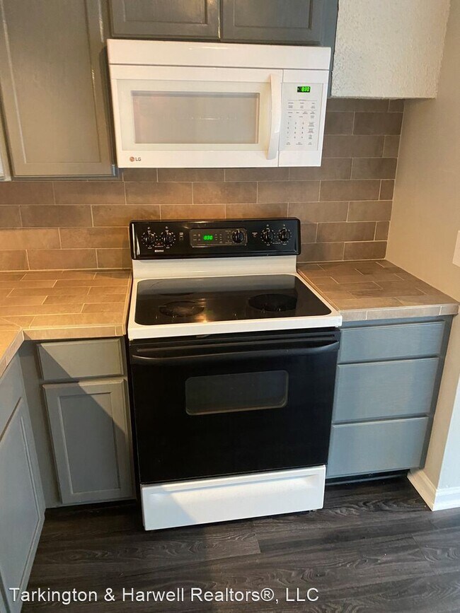 Foto del edificio - 2 br, 1.5 bath House - 2312 Oak Court