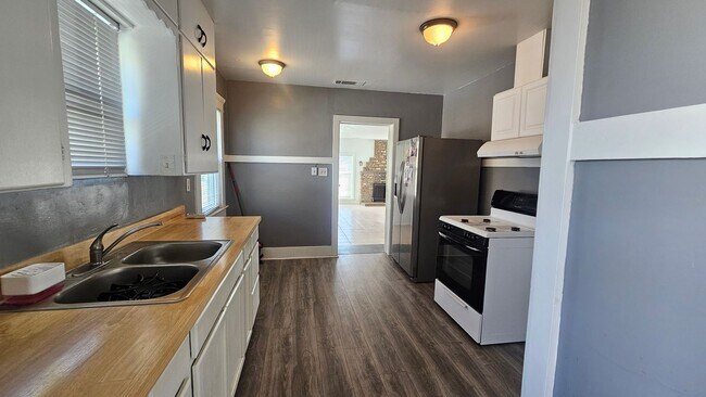 Foto del edificio - Charming house in Dinuba