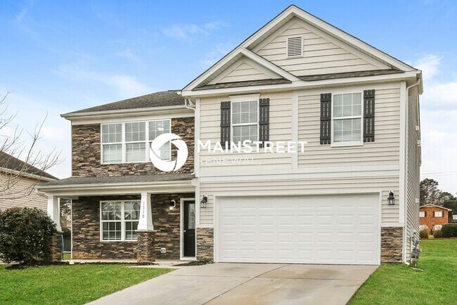 Foto del edificio - 4 Bedroom Pet-Friendly Home in GREENSBORO, NC with Main Street Renewal