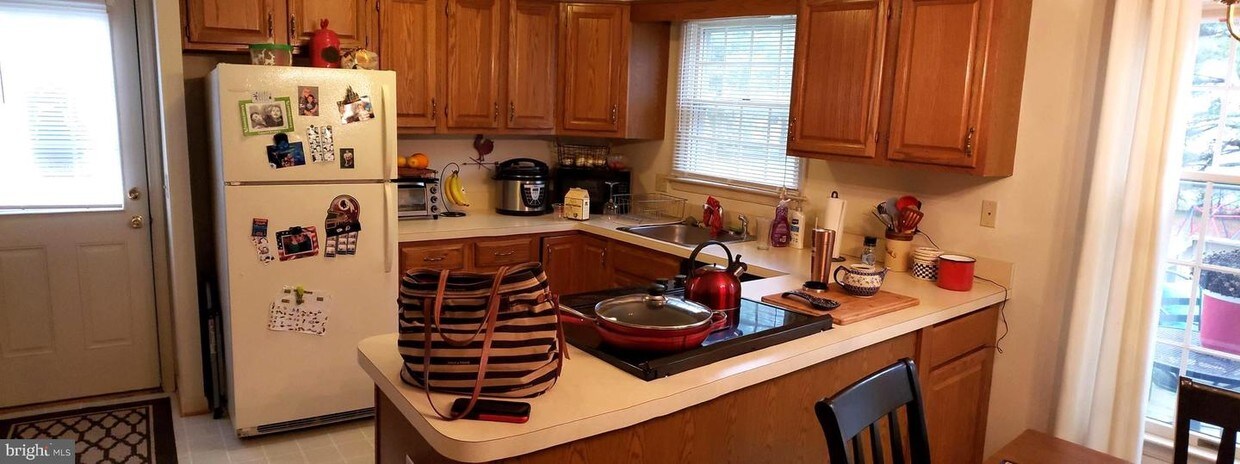 Primary Photo - 120 Frederick Dr